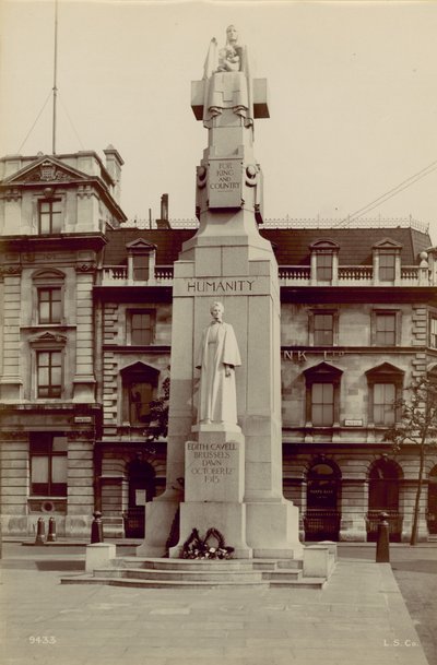 Minnesmärke till Edith Cavell, av English School