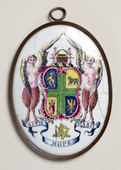 Oval plakett som visar frimurarmärket (emalj) av English School