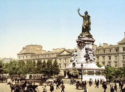 Paris (handfärgat foto) av English School