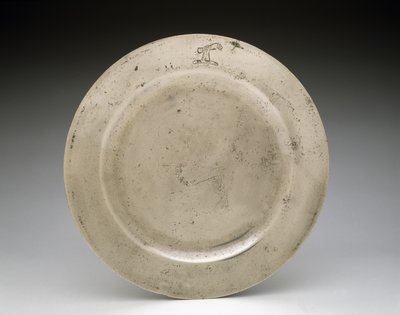 Tallrik, c. 1750 (tenn) av English School