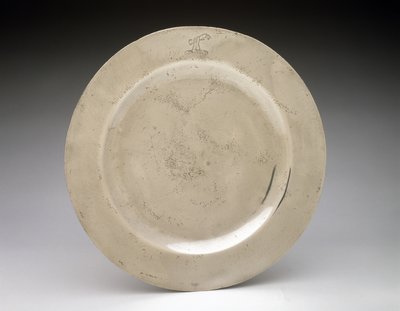 Tallrik, c. 1750 (tenn) av English School