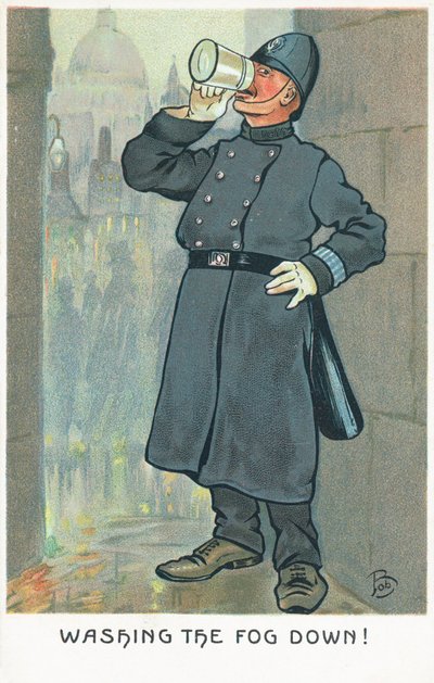 Polis dricker ur ett halvliters glas av English School