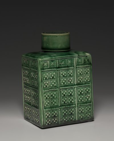 Tea Caddy med lock, Staffordshire Factory, ca 1750-1800 av English School