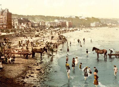 The beach, Douglas (handfärgat foto) av English School