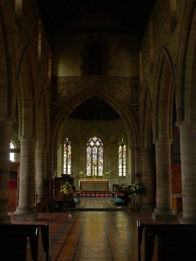 Fenster, Darstellung eines Blicks in Richtung des östlichen Endes der Kirche von English School