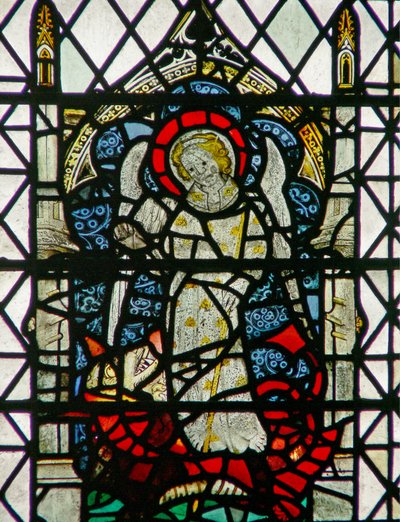 Fönster w36 föreställande St Michael av English School