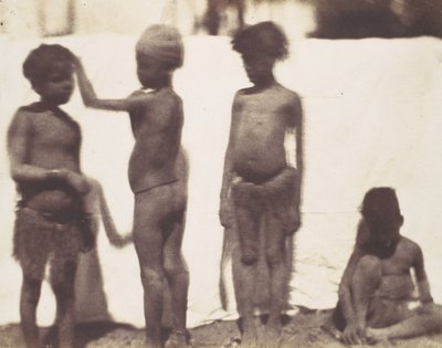 [Barn från byn Kalabshah, Nubia], 1852. av Ernest Benecke