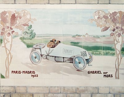 Gabriel kör en Mors-bil i loppet Paris-Madrid 1903, känt som Dödsloppet: keramiska plattor tillverkade av Gilardoni Fils et Cie i Paris, efter en ritning av Ernest Montaut (1878-1909) av Ernest Montaut