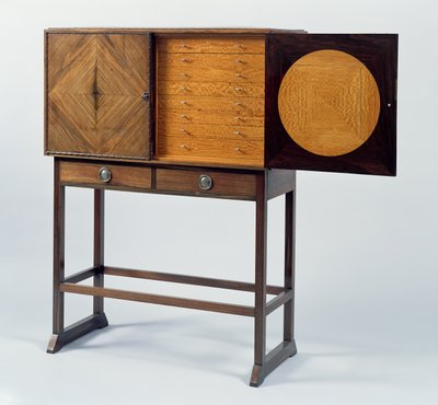 Skåp, ca 1902 (rosenträ med macassar ebenholts & satinwood faner) (se även 283796) av Ernest William Gimson