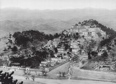 Jehol, Potala, Chihli, Lamaklostret Potala i Jehol, utsikt från sydost (svartvitt foto) av Ernst Boerschmann