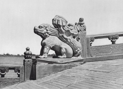 Peking, Wan shou shan, Chihli, Slutet på bron i Sommarpalatset (svartvitt foto) av Ernst Boerschmann