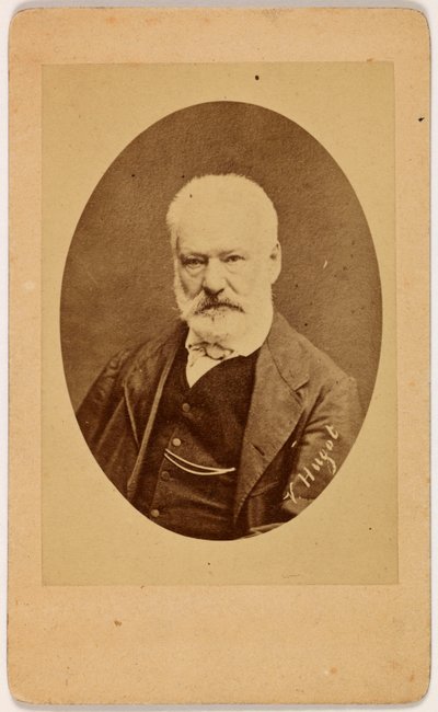 Victor Hugo framifrån av Etienne Carjat
