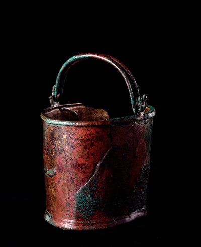 Etruskisk civilisation: bronsplats från nekropolen San Cerbone, grav 13, Populonia Italien 500-talet f.Kr. av Etruscan
