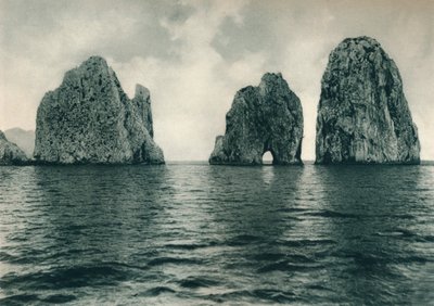 The Faraglioni, Capri, Italien, 1927 av Eugen Poppel