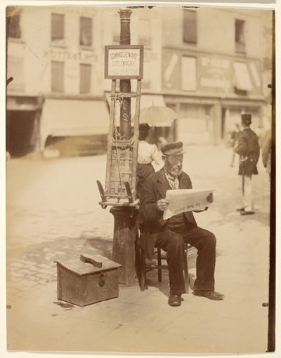 Kommissionär (bärare) av Eugène Atget