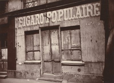 Le Figaro populaire, 122 Boulevard de la Villette (barberarbutikens fasad, 122 Boulevard de la Villette) av Eugène Atget