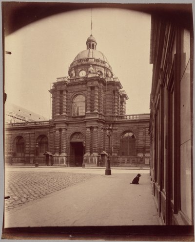 [Senaten, Luxemburgpalatset] av Eugène Atget