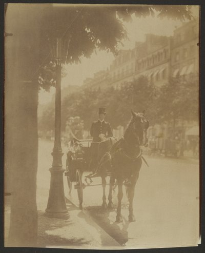 [Väntande vagn] av Eugène Atget