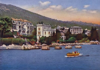 Opatija, nu Opatija i Kroatien: Villor sett från hamnen, Sanatorium Dr Horvat, och andra (foto) av European Photographer