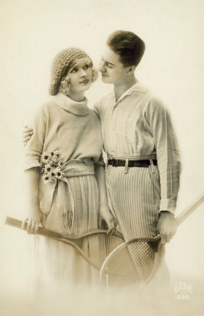 Par med tennisracketar (svartvitt foto) av European Photographer