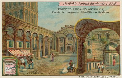 Diocletianus palats i Split i Kroatien med detalj av kolonnaden och södra havsporten (chromolitho) av European School