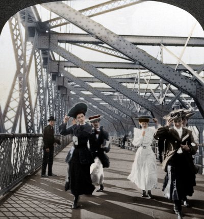 Strandpromenaden, Williamsburg Bridge, New York, USA, c1900-talet av Excelsior Stereoscopic Tours