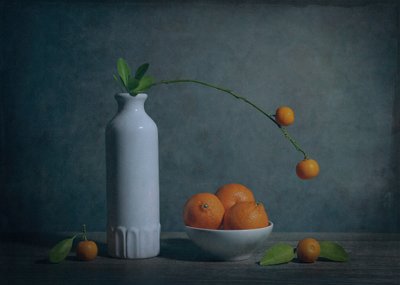 Stämningsfullt stilleben med citrusfrukter av Fangping Zhou
