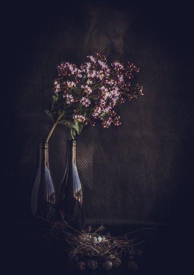 Rustikt blomsterstilleben av Farid Kazamil