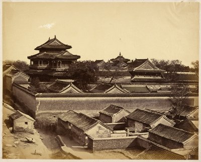 [Första vyn i Peking tagen från Anting Gate] av Felice Beato