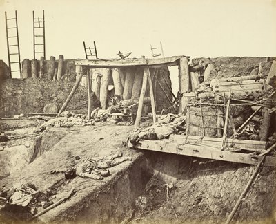 [Interiör av Angle of North Fort omedelbart efter att det erövrats] av Felice Beato