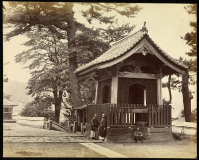 Tempel i staden Nagasaki av Felice Beato