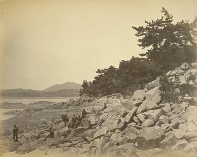 Ön Boisee. Förankringsplats för USA:s asiatiska flotta. av Felice Beato