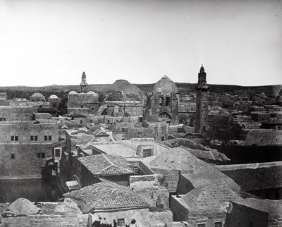 Vy över den heliga gravens kyrka och Hiskias bassäng, Jerusalem, 1857 av Felice Beato