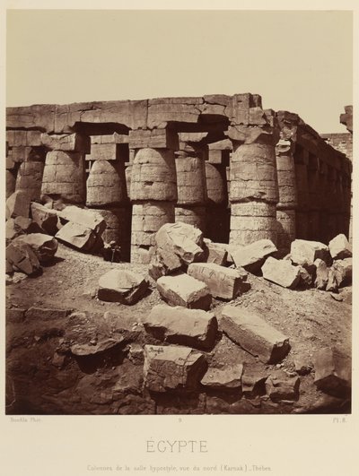 Kolonner i hypostylsalen, vy från norr. [Karnak, Thebe] av Félix Bonfils