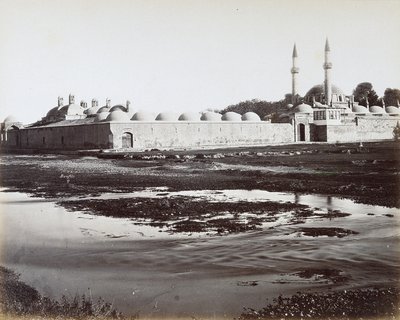 Utsikt över komplexet Tekkuyeh Suleimaniyeh, i Damaskus, Syrien, en del av ett komplex av en madrasa, en moské och ett kloster, regisserad av dervischerorden, för att underlätta vistelsen för pilgrimerna på väg till Mecka av Félix Bonfils