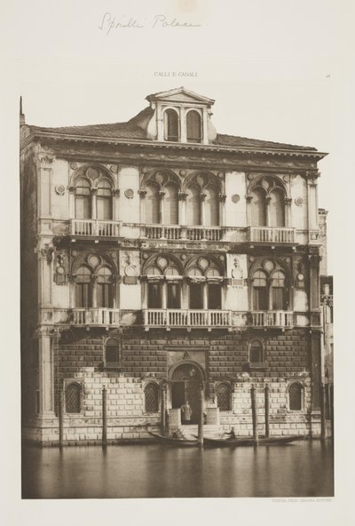 Spinelli Palace av Ferdinando Ongania