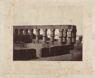Restanten van de Luxortempel Louksortemplet, allmän bild av de mellersta pelargångarna (Thebe) (titel på objektet) Egypten (serietitel på objekt) av Félix Bonfils