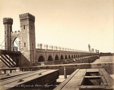 Uppdämningen av Nilen, nära Kairo, Egypten av Félix Bonfils