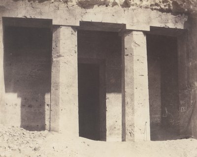 Béni-Haçan, Hypogean Architecture - Tomb of Amonei, 1851-52, tryckt 1853-54. av Félix Teynard