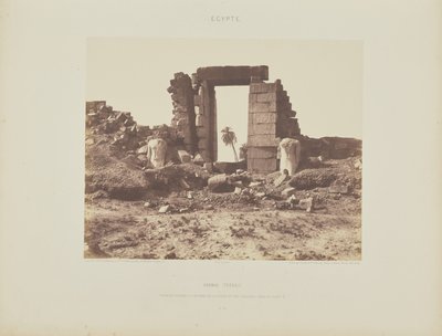 Karnak (Thebe). Första pylonen - Ruinerna av porten och kolosserna, sett från punkt E av Félix Teynard