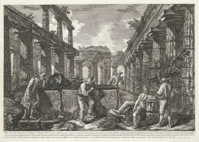Titeltryck med rester av Neptunus tempel i Paestum med titel på block Olika vyer av resterna av tre stora byggnader som fortfarande står kvar vid Paestum (serietitel) Différentes vues de quelques restes de trois grands édifices qui av Francesco Piranesi