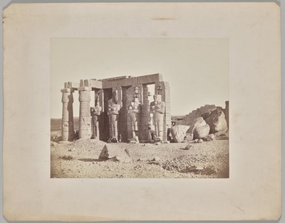 Fallen staty vid Ramasseum, Thebe av Francis Frith