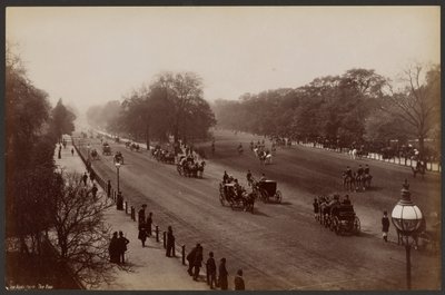 Hyde Park, The Row av Francis Frith