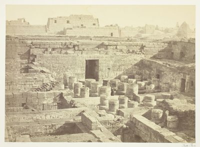 Ny utgrävning i Medinet-Haboo, 1860, tryckt 1862. av Francis Frith