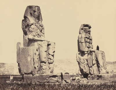 Statyerna på slätten, Thebe,1858 (foto) av Francis Frith