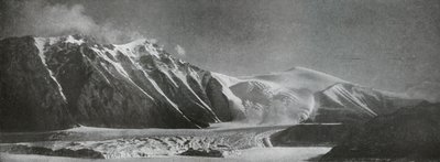 Mount England and the New Glacier, c1911, 1913. av Frank Debenham