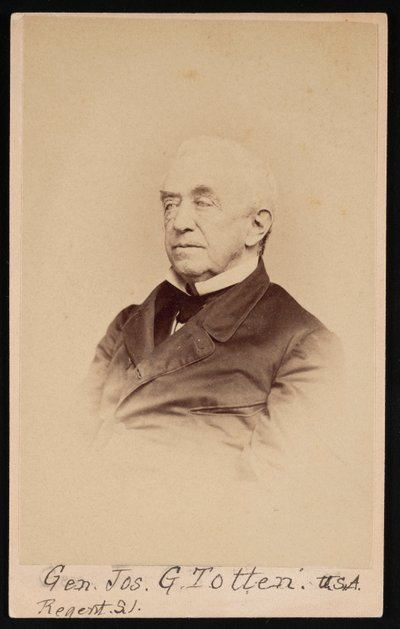 Porträtt av general Joseph Gilbert Totten 1788-1864, före 1864. av Frederick Gutekunst