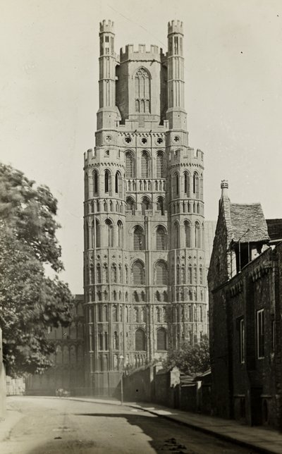 Katedralen i Ely: Västra tornet från galleriet av Frederick H. Evans