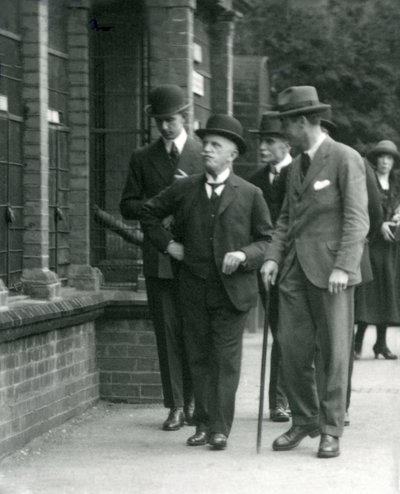Kungen av Italien, Victor Emmanuel III, besökte London Zoo 1924 av Frederick William Bond