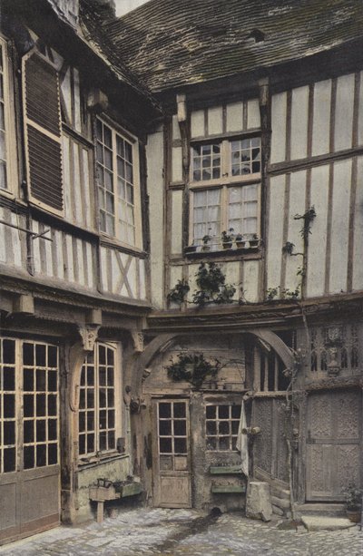 Abbeville, hus känt som Francois Premier (innergård) av French Photographer